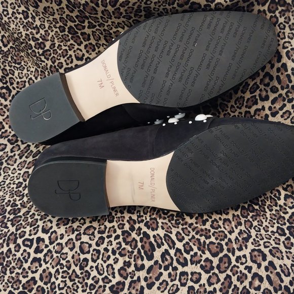 2555 Size 7 Donald Pliner Black Suede Look with White Beads - Picture 6 of 7